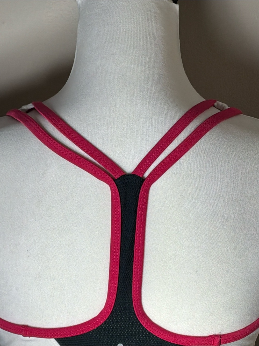 Nike Fitted T-back Tank Top White/Black/Hot Pink Sz M - Picture 8 of 13
